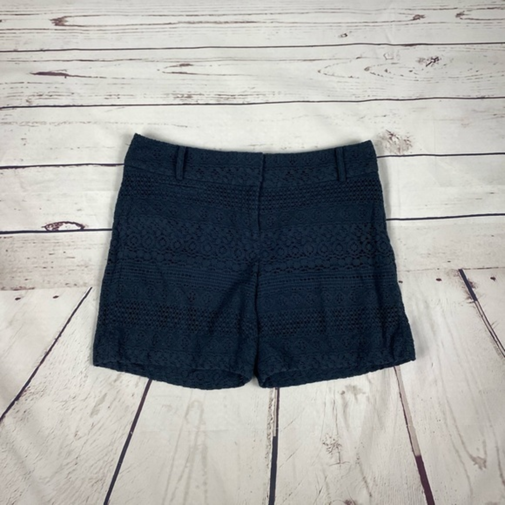Ann Taylor Navy Lace Shorts‎